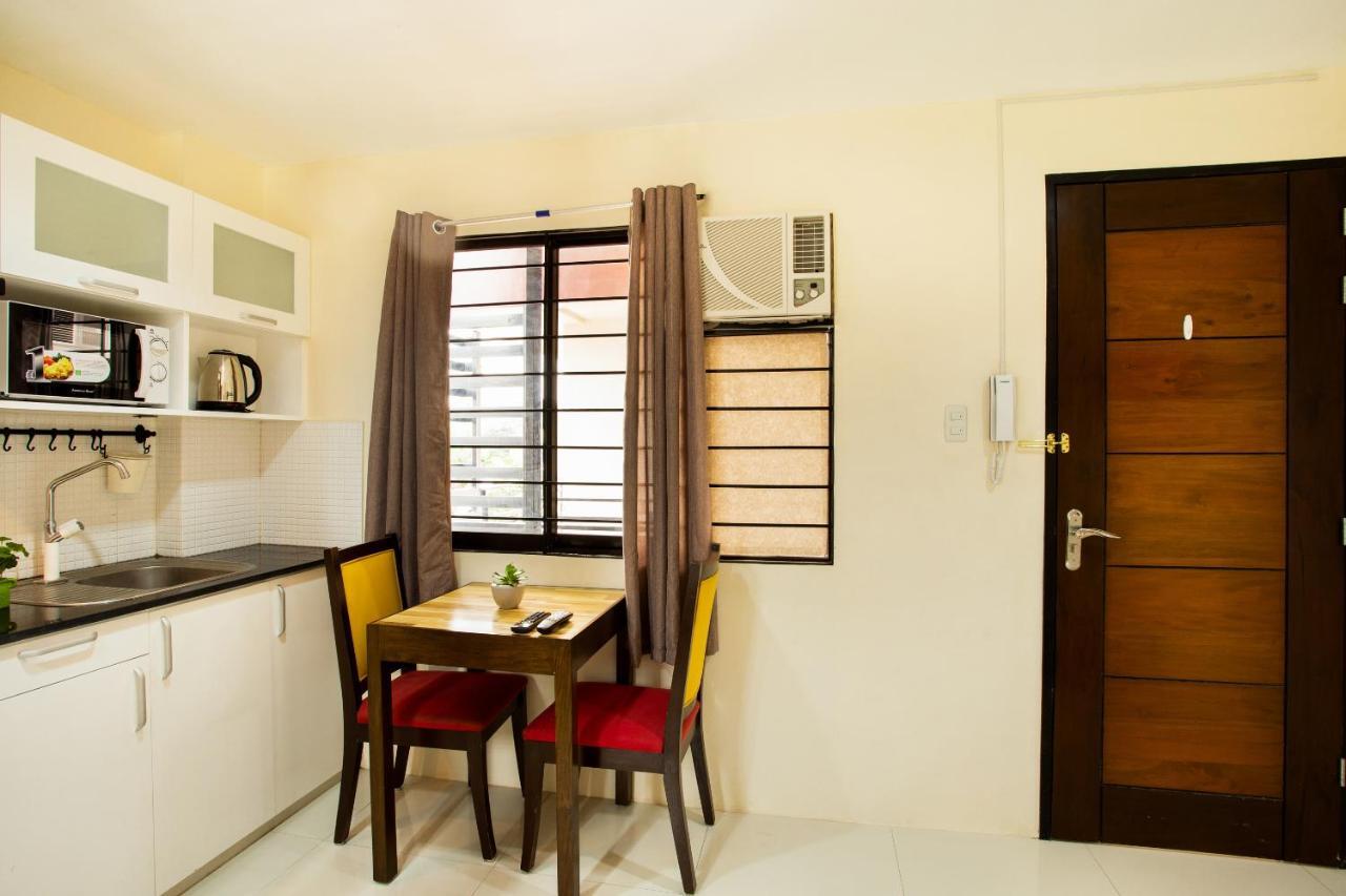 Davao City Oyo 199 Solange Apartelle מראה חיצוני תמונה