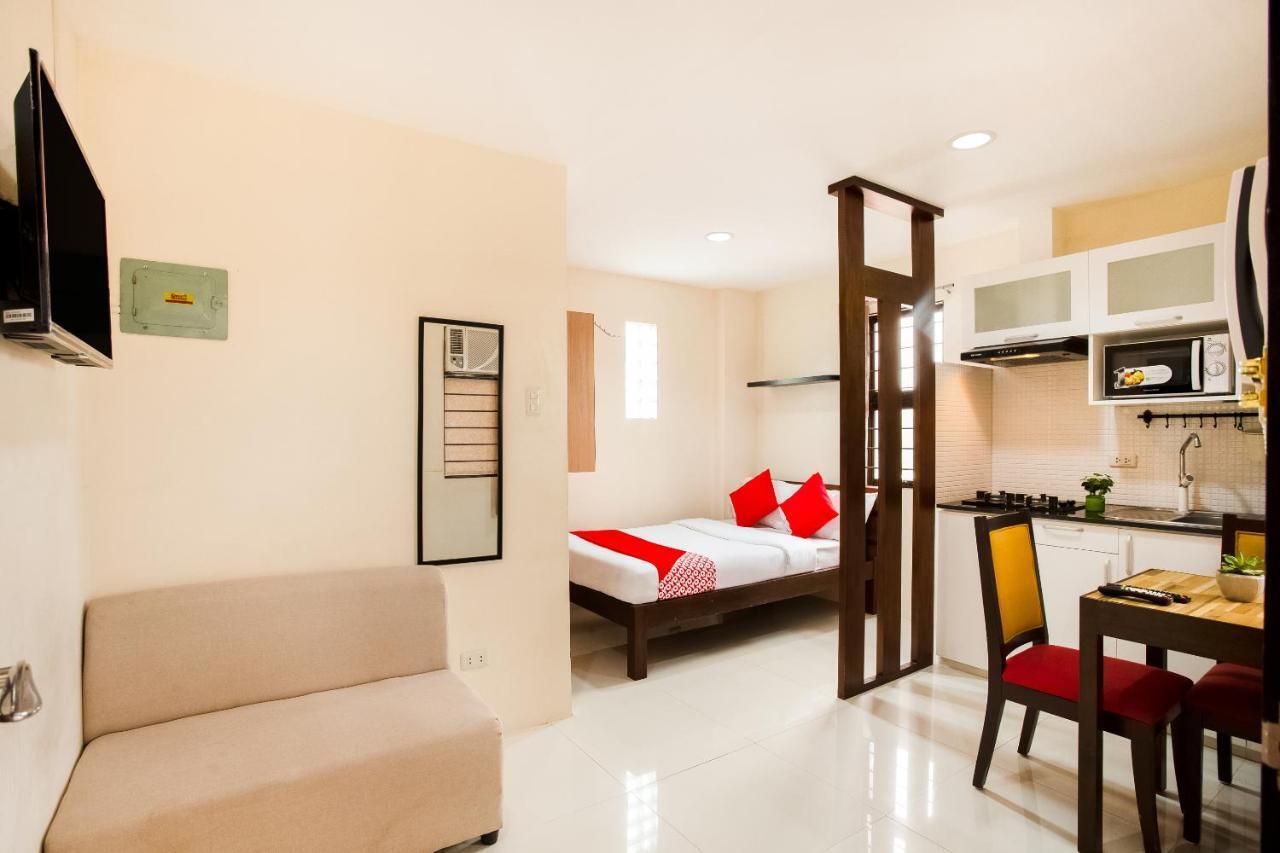 Davao City Oyo 199 Solange Apartelle מראה חיצוני תמונה